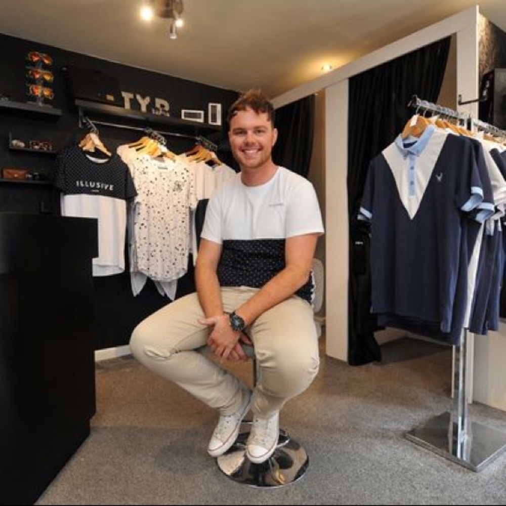 Meet your Posher, Lester